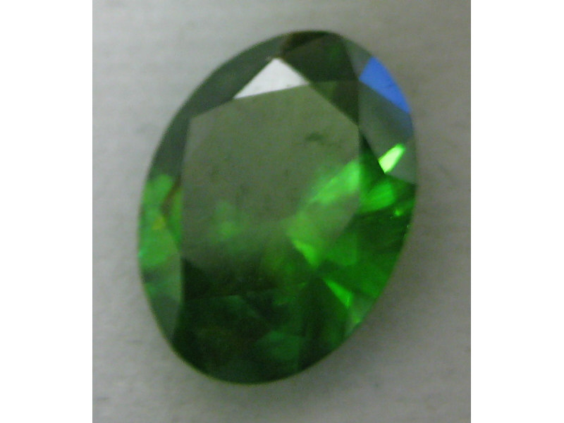 Appraisal: DEMANTOID GARNET ct loose oval faceted green garnet Estimate -