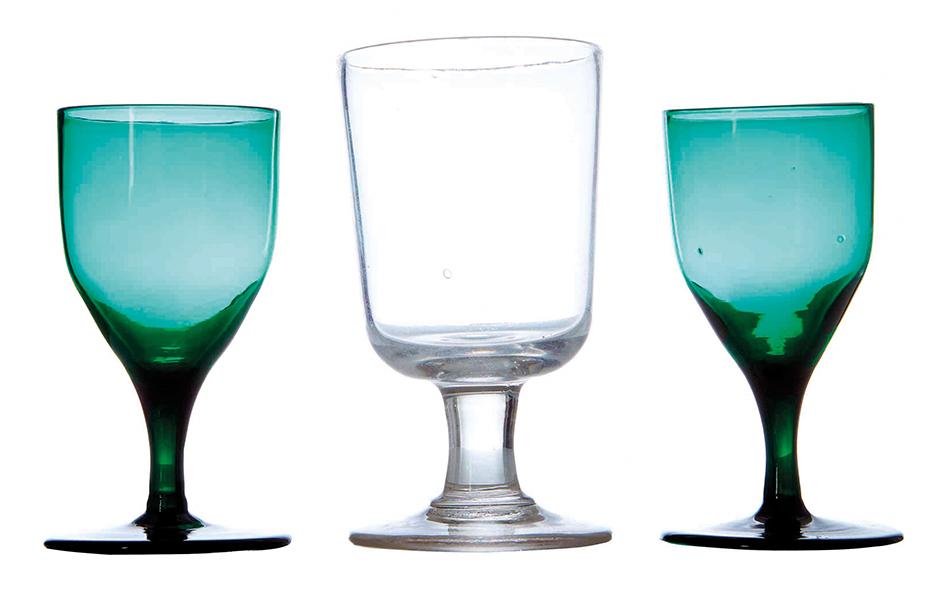 Appraisal: A MATCHED PAIR OF GEORGIAN BRISTOL GREEN WINE GLASSES TOGETHER