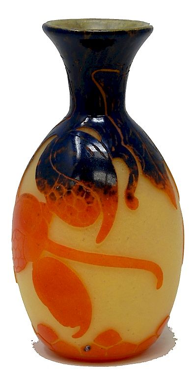 Appraisal: Le Vere French Cameo Vase Le Vere French Cameo Vase