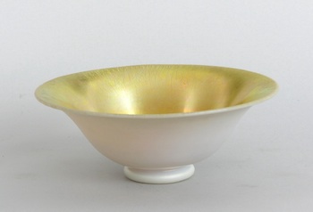 Appraisal: A Gold Aurene Bowl Gold aurene bowl with white iridescence