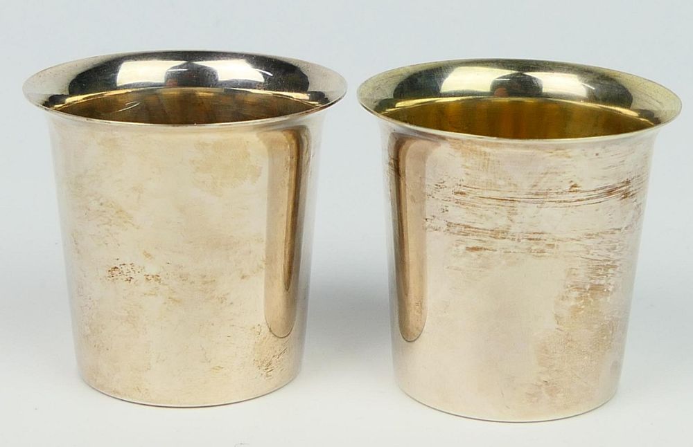 Appraisal: PAIR OF TESI SWEDISH STERLING SILVER SHOT GLASSES A pair