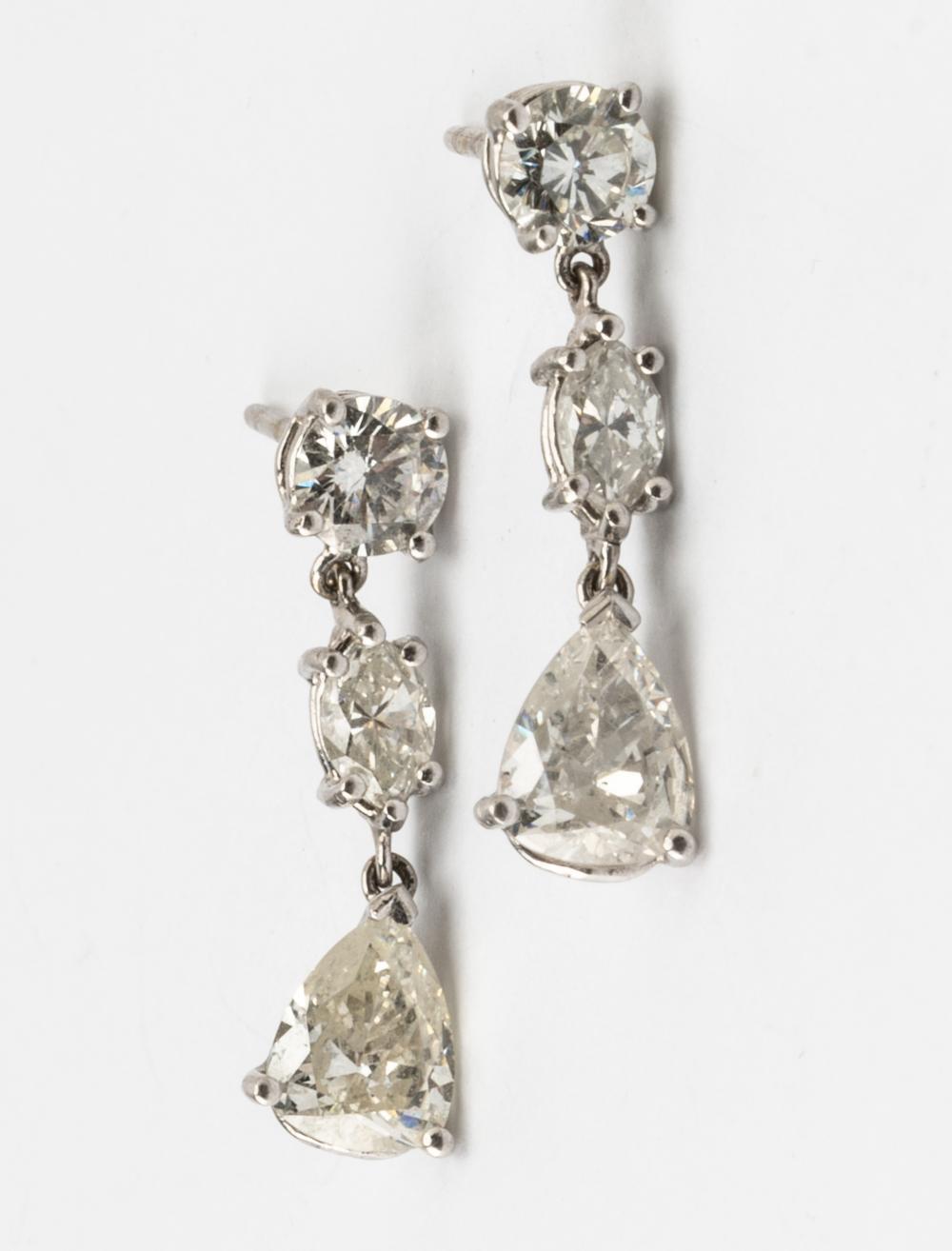 Appraisal: PAIR OF KARAT WHITE GOLD DIAMOND DROP EARRINGScontaining two pear