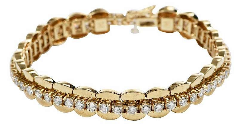 Appraisal: kt Diamond Tennis Bracelet and Jacket tennis bracelet with round