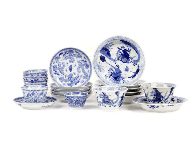 Appraisal: A group of Chinese blue and white wares Comprising a