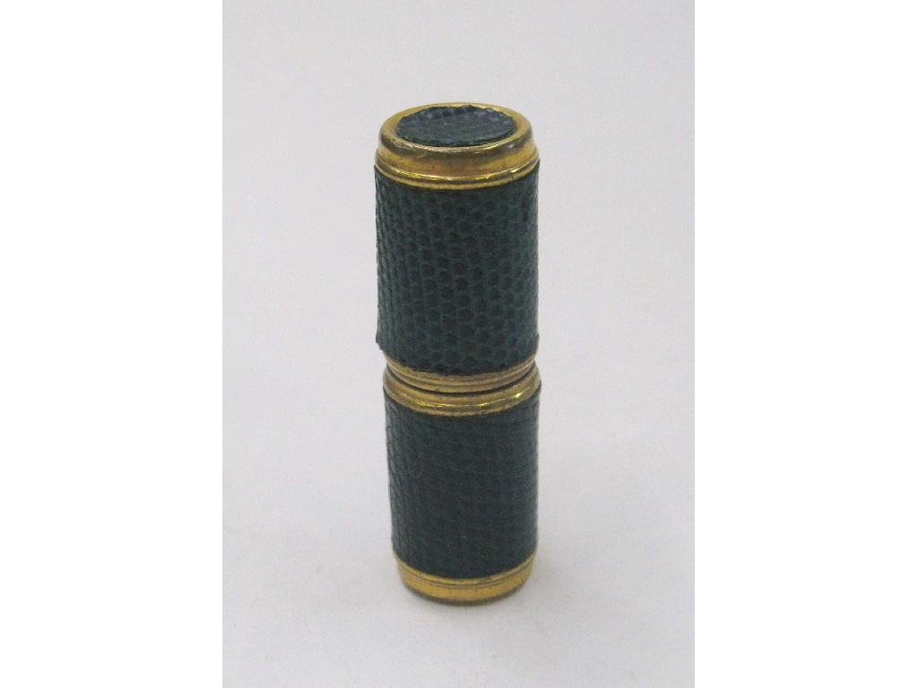 Appraisal: Cigarette lighter in gilt metal and faux shagreen case