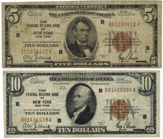 Appraisal: US FEDERAL RESERVE BANK NOTE Includes one The Federal Reserve