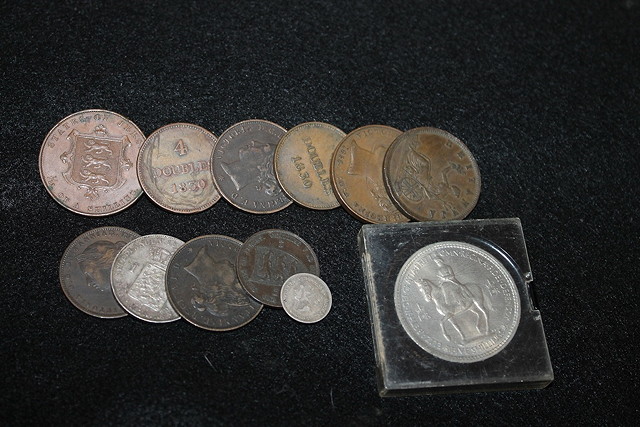 Appraisal: A COLLECTION OF TWELVE COINS Netherland Guiden Canada cents eight