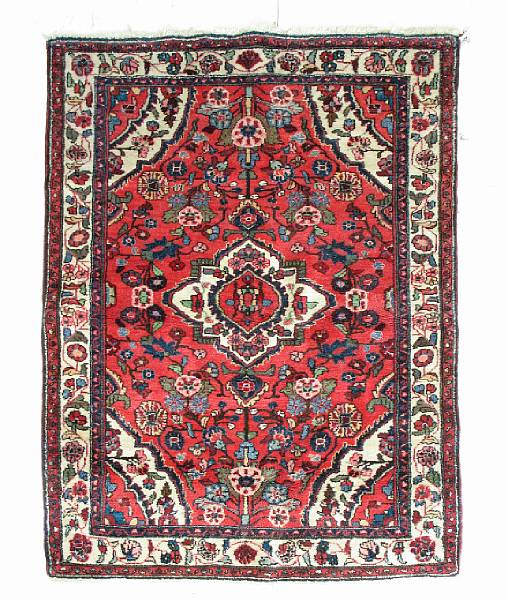 Appraisal: A Hamadan rug size approximately ft in x ft in