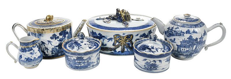 Appraisal: Six Pieces Blue and White Export Porcelain Chinese probably th