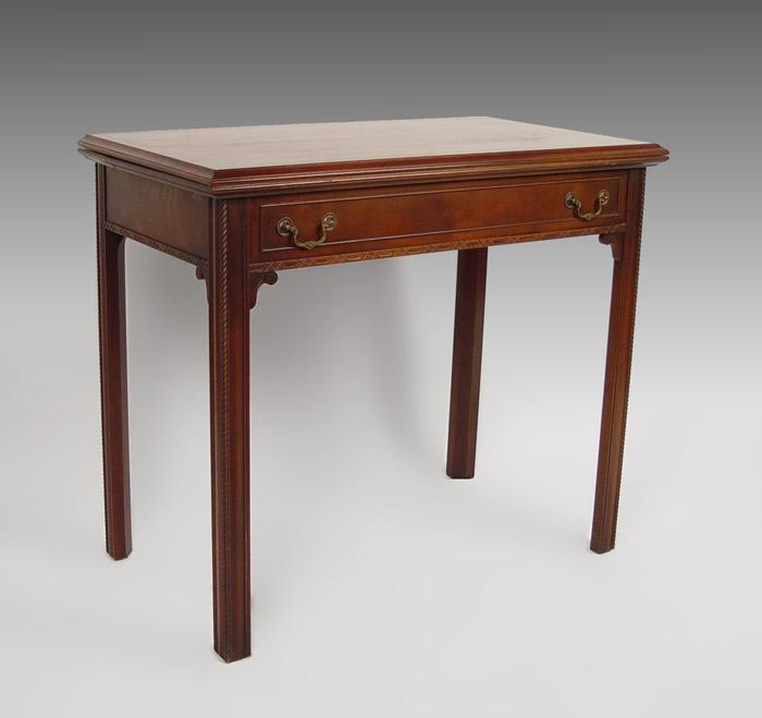 Appraisal: MAHOGANY WATERTOWN SLIDE EXPANDABLE TABLE Converts from a foyer table