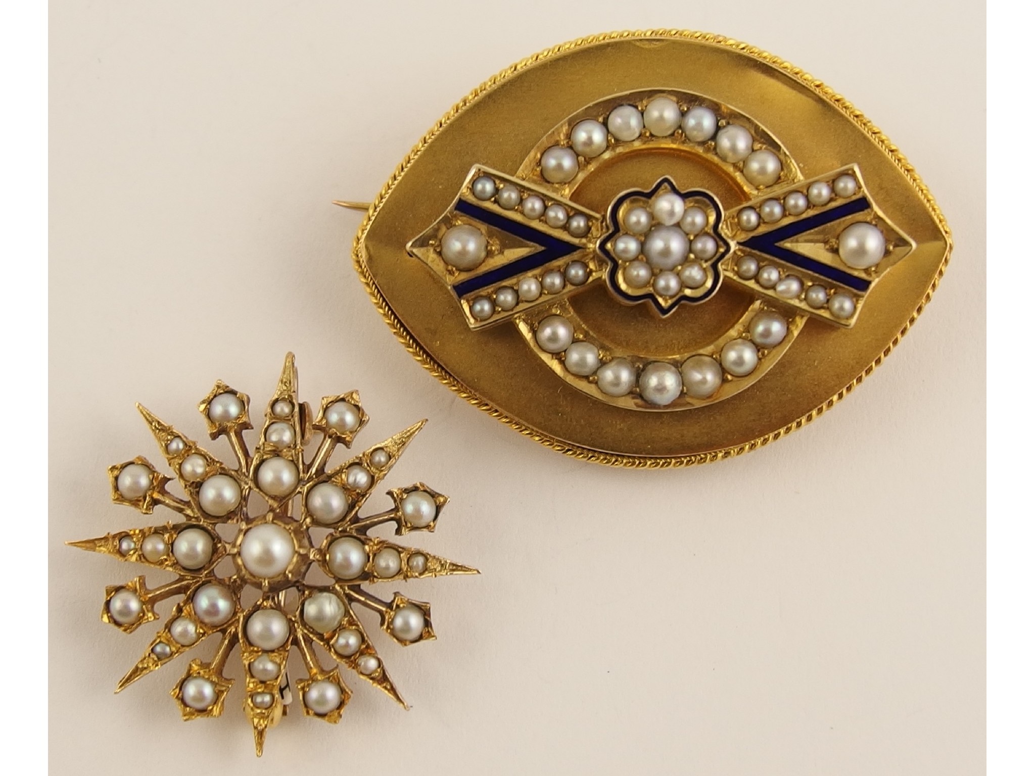 Appraisal: A Victorian pearl set yellow metal locket back brooch together