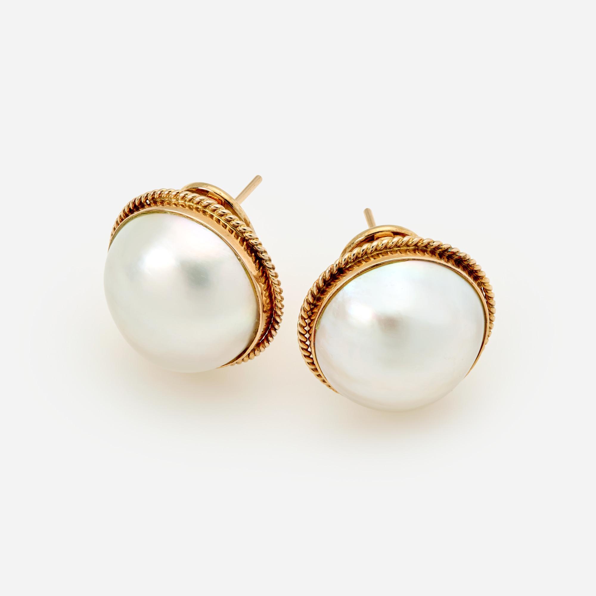 Appraisal: MABE' PEARL EARRINGS IN K A pair of k yellow