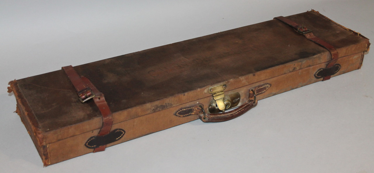 Appraisal: An early thC pressed material gun case with part leather