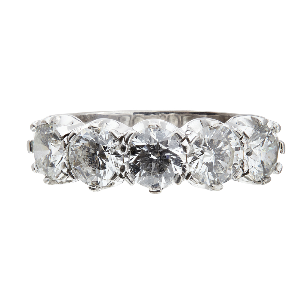 Appraisal: A five stone diamond ringclaw set with a single row