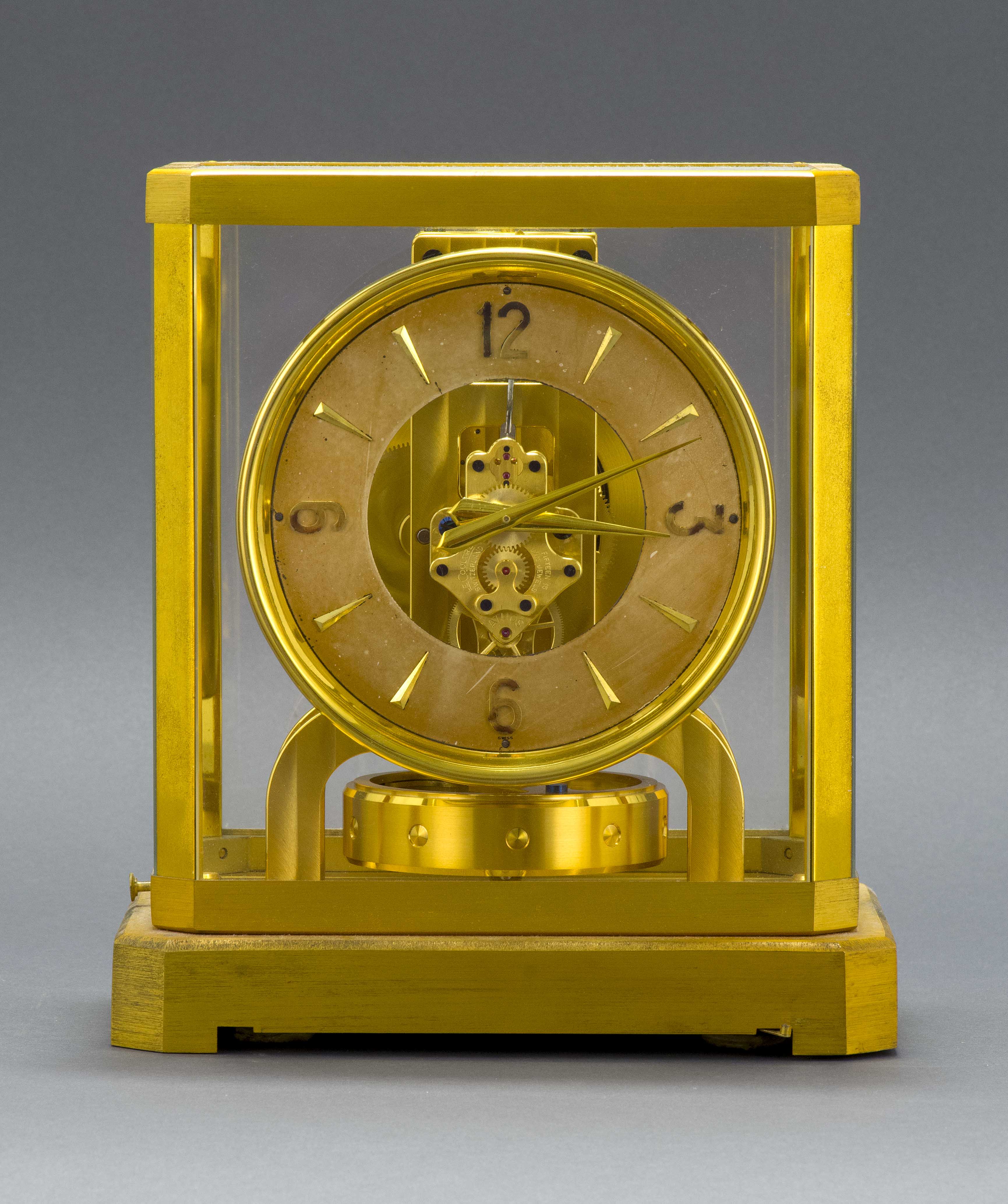 Appraisal: JAEGER LE COULTRE FIFTEEN-JEWEL ATMOS CLOCK Swiss Mid- th CenturyIn