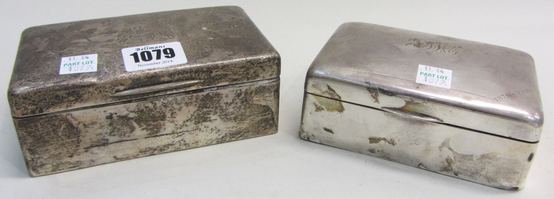 Appraisal: A silver rectangular table cigarette box wooden lined within London