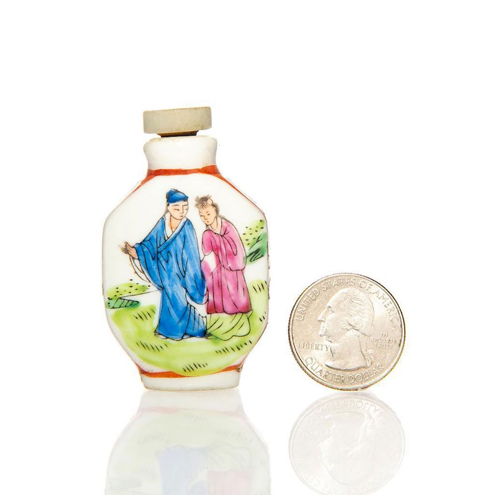 Appraisal: VINTAGE ORIENTAL CERAMIC HAND PAINTED SNUFF BOTTLE Garden scene on