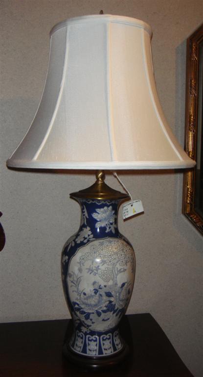 Appraisal: CHINESE STYLE BLUE AND WHITE TABLE LAMP h in Provenance