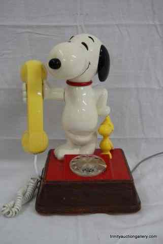 Appraisal: c 's Snoopy Woodstock Radial Dial PhoneIs a authorized Snoopy