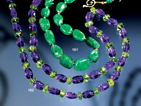 Appraisal: PERIDOT AMETHYST NECKLACE Brazil Pakistan A striking color combination purple