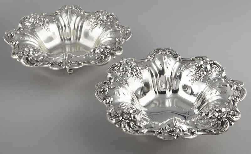 Appraisal: Pr Reed and Barton Francis I sterling silverbowls each resting