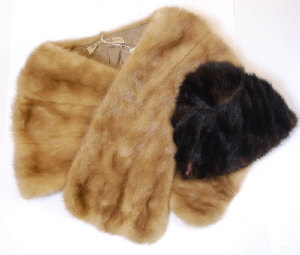 Appraisal: Blonde mink stole retailed by Marshall Snelgrove London to w