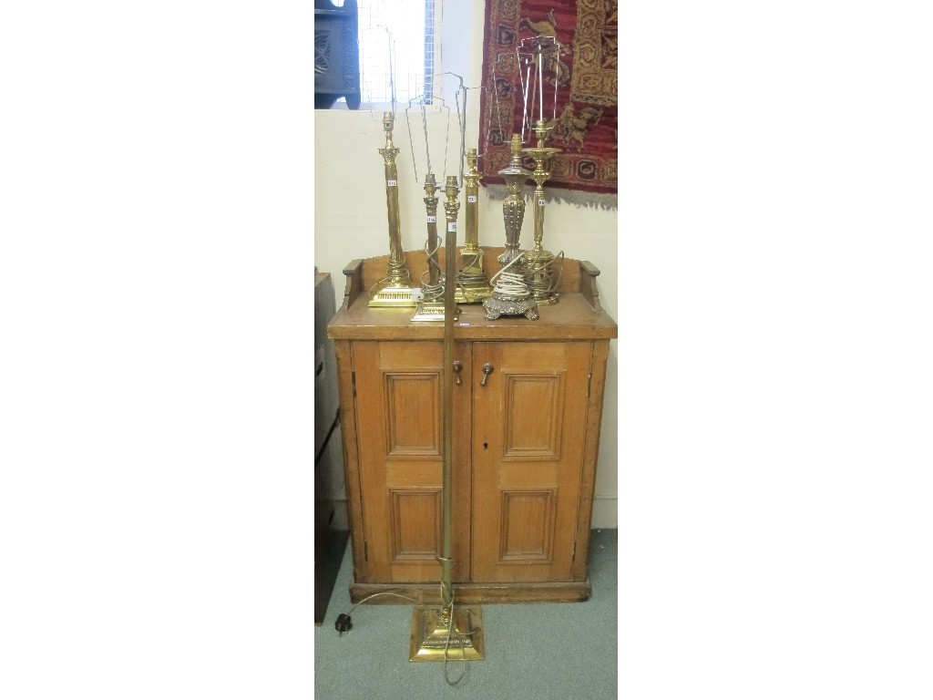 Appraisal: Brass floor lamp and five assorted table lamps