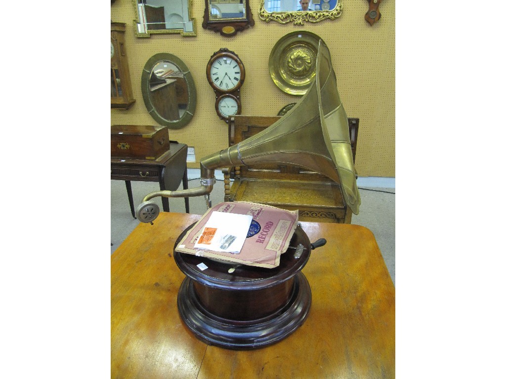 Appraisal: Mahogany cased gramophone