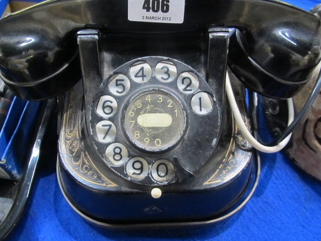 Appraisal: 's Bakelite telephone