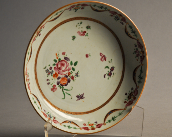 Appraisal: A Chinese Export Lowestoft Shallow Bowl with enameled floral and