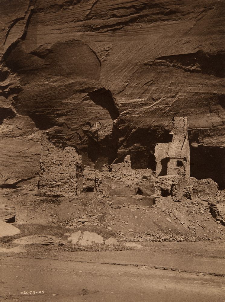 Appraisal: Edward Curtis Navaho Ruins Edward S Curtis - Navaho Ruins