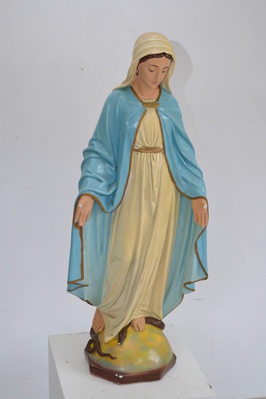 Appraisal: A STATUE OF VIRGIN MARY AF TO FINGERS A STATUE