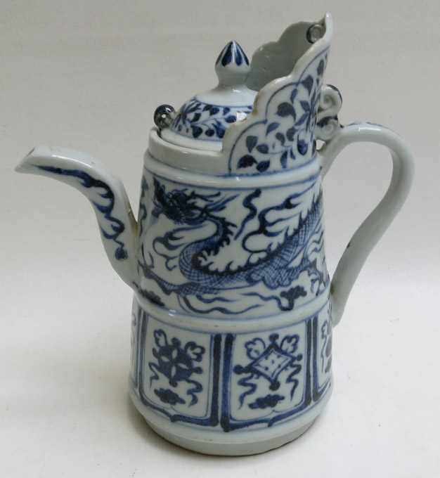 Appraisal: CHINESE BLUE UNDERGLAZE PORCELAIN TEAPOT Yuan Dynasty style a tapering