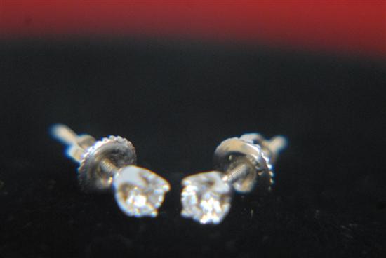 Appraisal: PAIR DIAMOND STUD EARRINGS