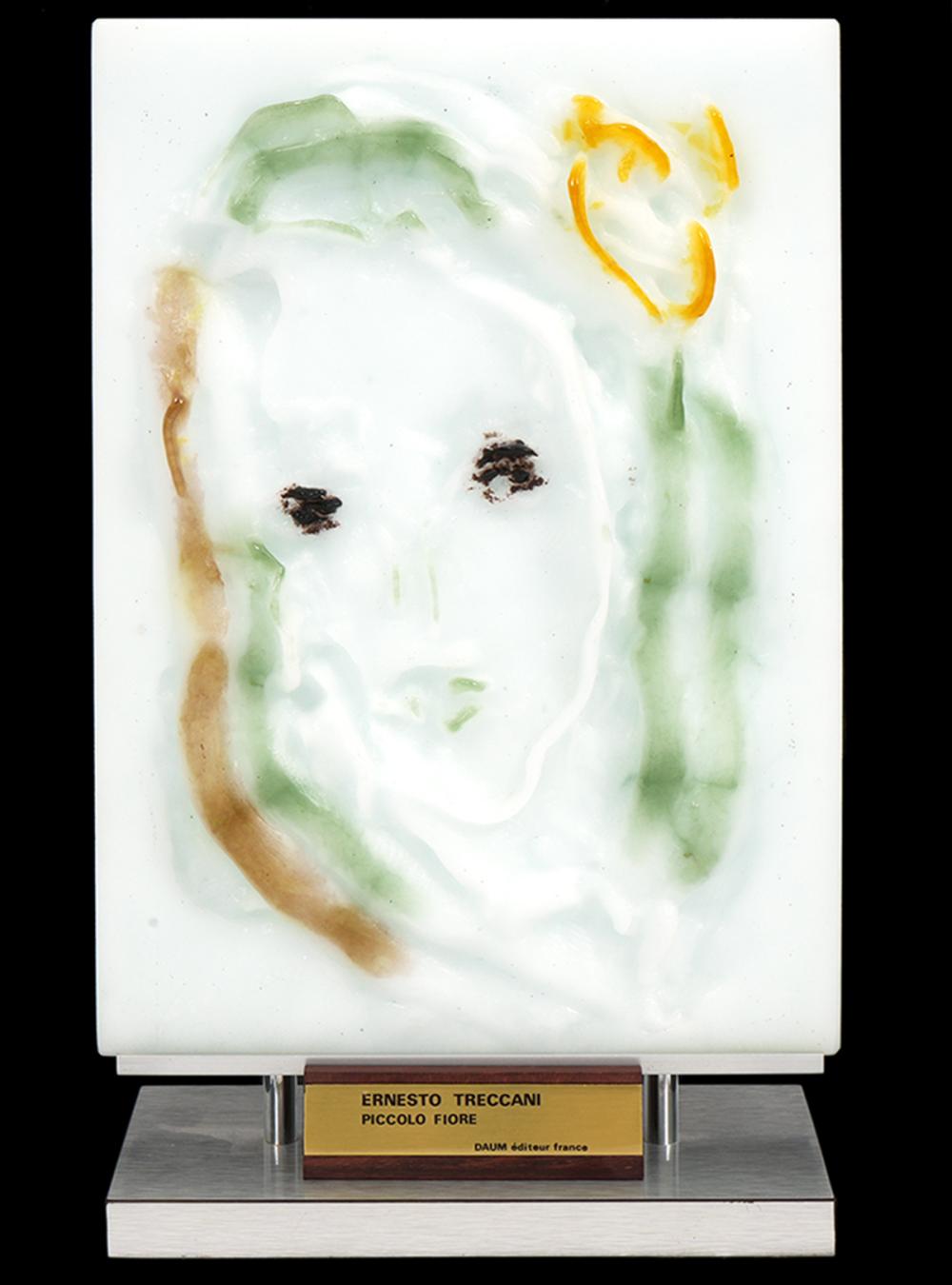 Appraisal: DAUM 'PICCOLO FIORE' GLASS PLAQUE ON STANDDaum art glass sculptured