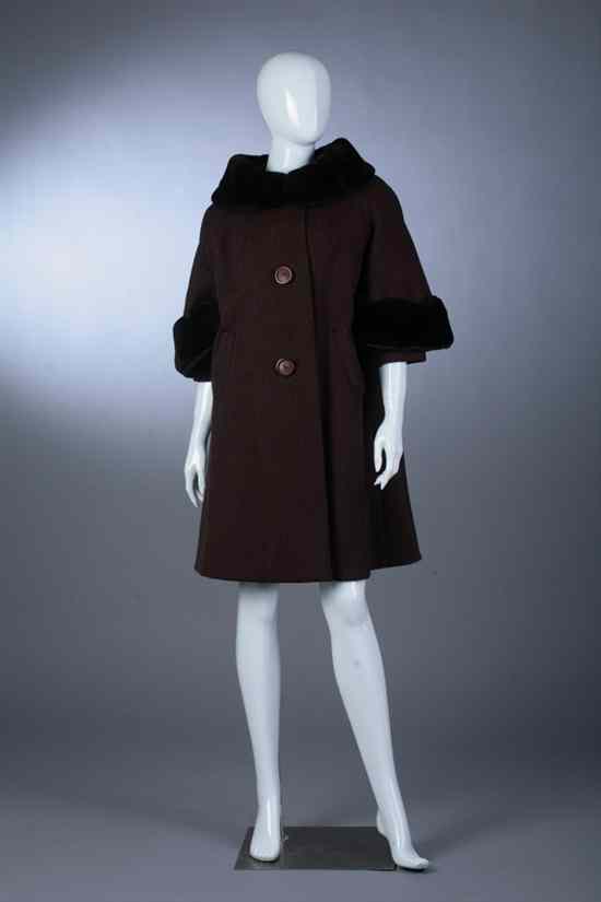 Appraisal: VINTAGE MAISON DE COUTURE SHEARED BEAVER-TRIMMED BROWN TWEED COAT early