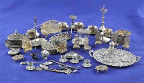 Appraisal: A quantity of mainly early th century miniature continental silver