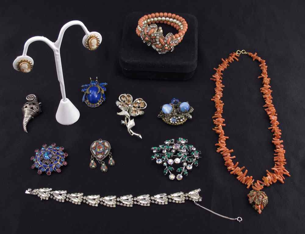 Appraisal: TRAY LOT OF COSTUME JEWELRY To include MIRIAM HASKELL ''Pearl