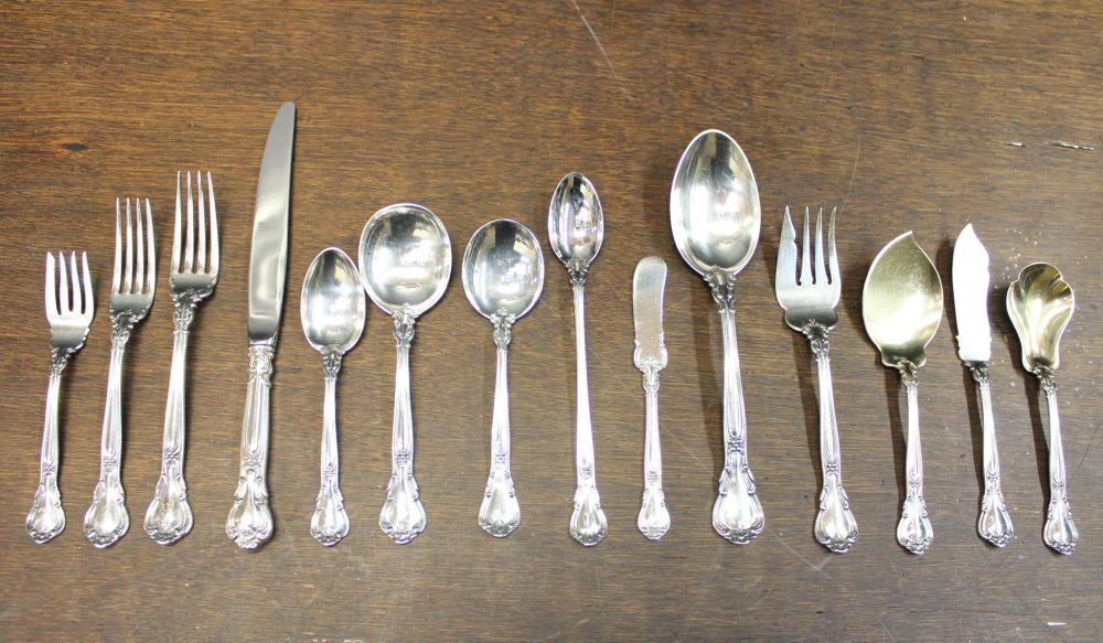 Appraisal: GORHAM CHANTILLY STERLING SILVER FLATWARE SET pieces comprised of dinner