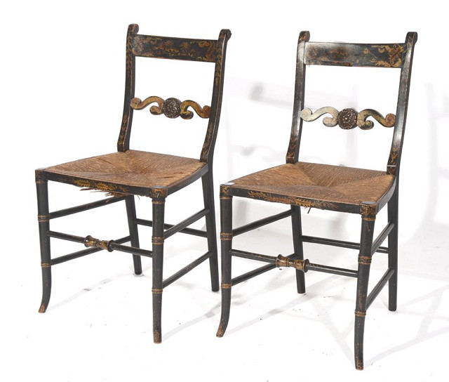 Appraisal: A PAIR OF REGENCY CHINOISERIE PAINTED BEDROOM CHAIRS each with