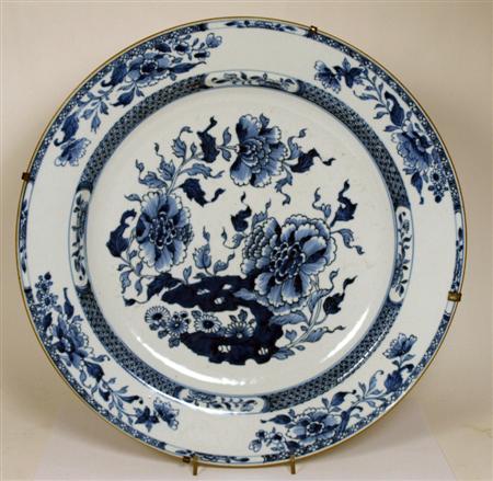 Appraisal: CHINESE BLUE AND WHITE CHARGER TH TH CENTURY decorated with