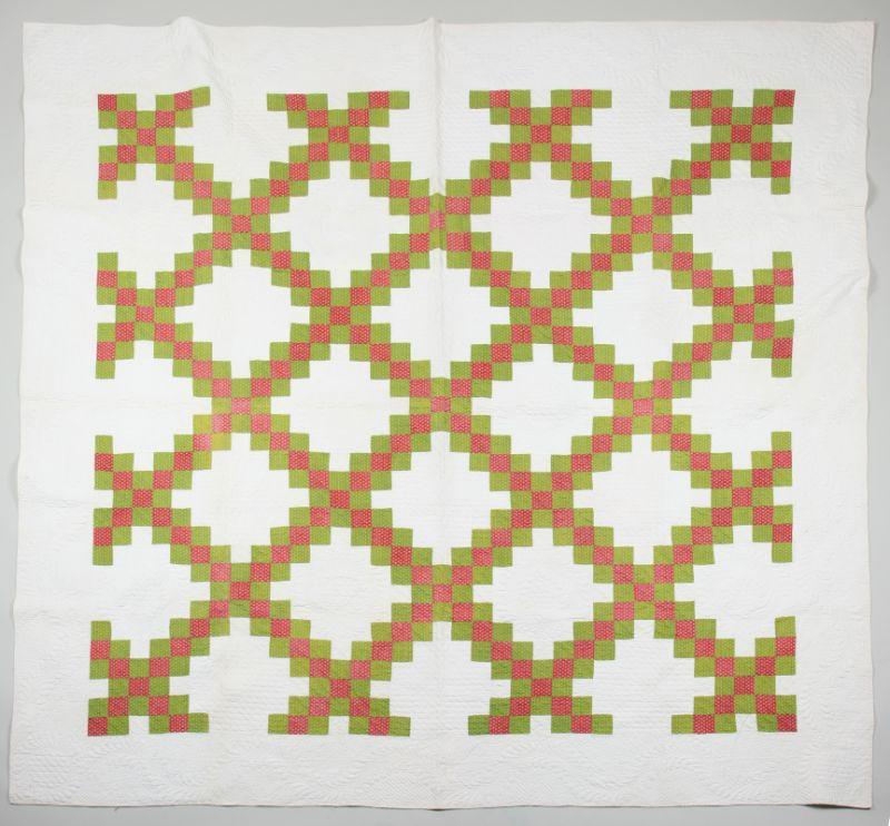 Appraisal: Pieced Patchwork Quilt th c variation of Irish chain green