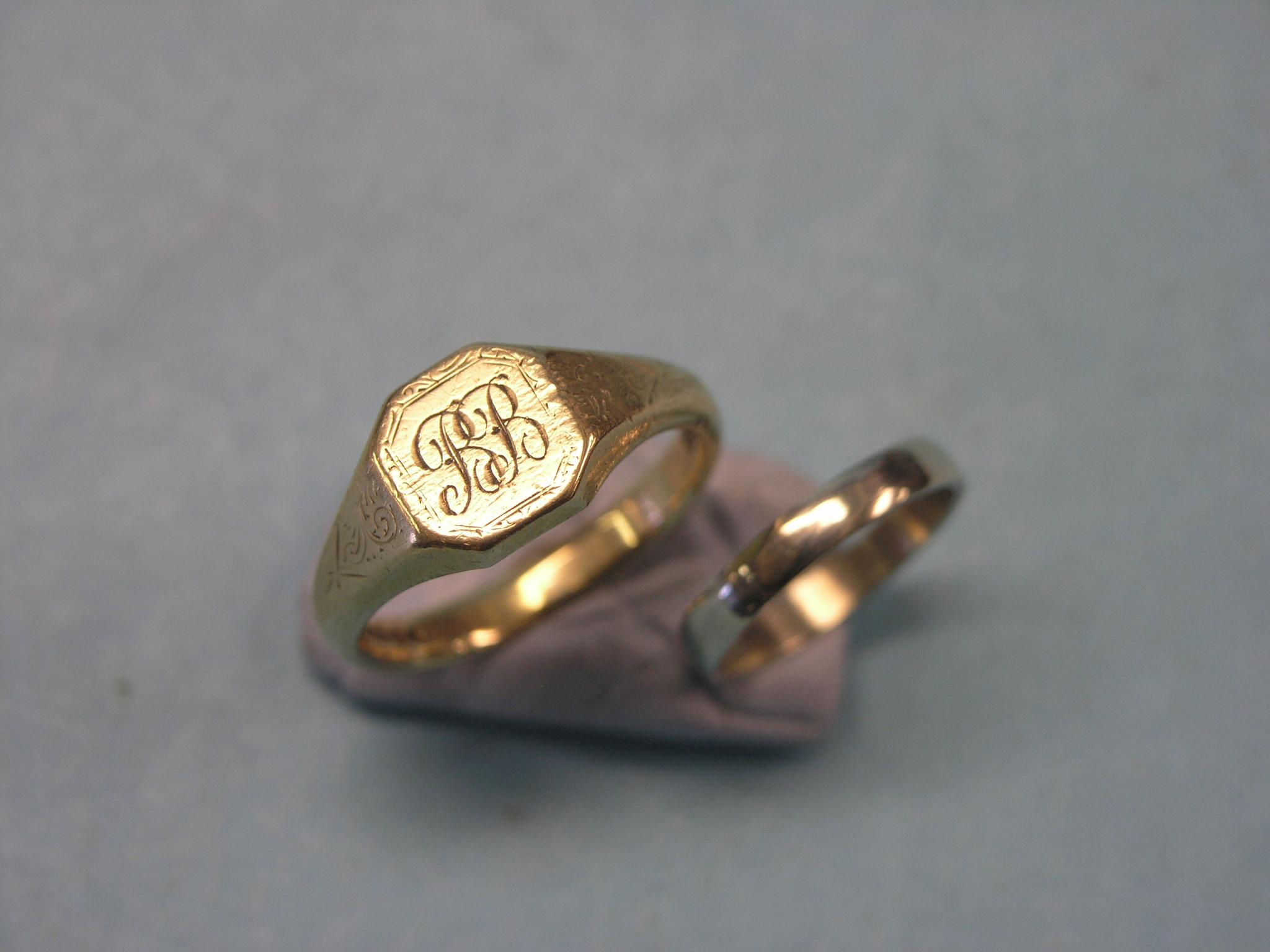 Appraisal: A large gentleman's ct gold signet ring grams and a