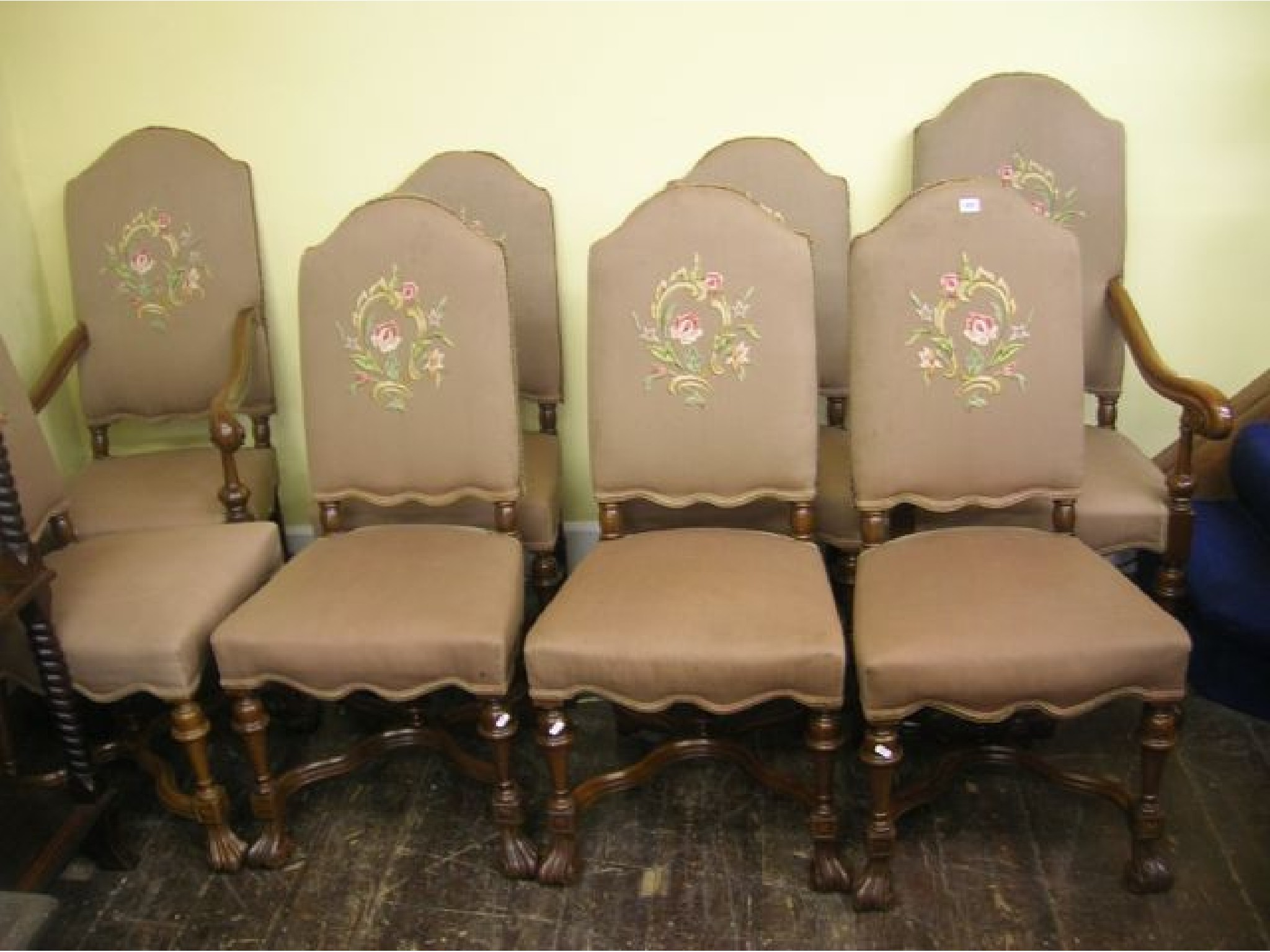 Appraisal: A set of dining chairs with turned walnut showood frames