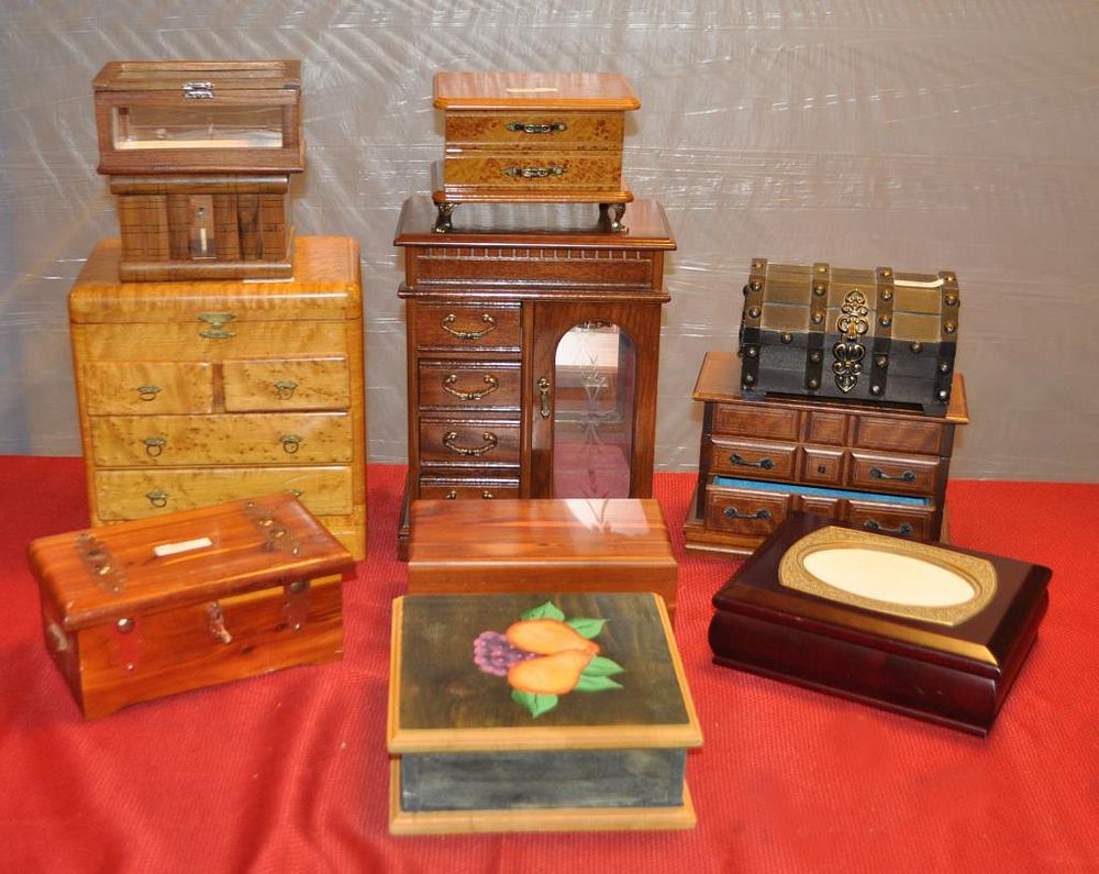 Appraisal: Eleven Vintage Wood Jewelry Boxes the largest high wide Use