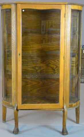 Appraisal: Antique Oak Curio Cabinet with Curved GlassVery nice oak curio