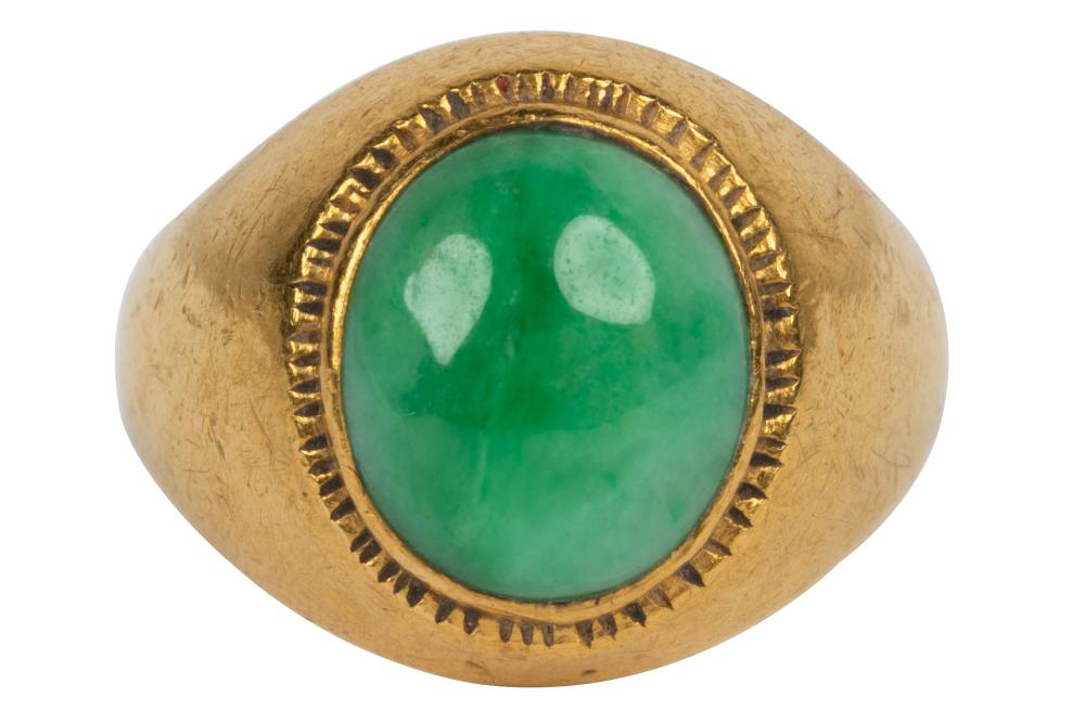 Appraisal: HIGH KARAT YELLOW GOLD JADEITE RINGcentering one oval cabochon dyed