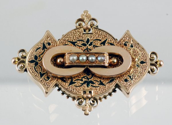 Appraisal: Victorian brooch in gold with enamel and set pearls MEASUREMENTS