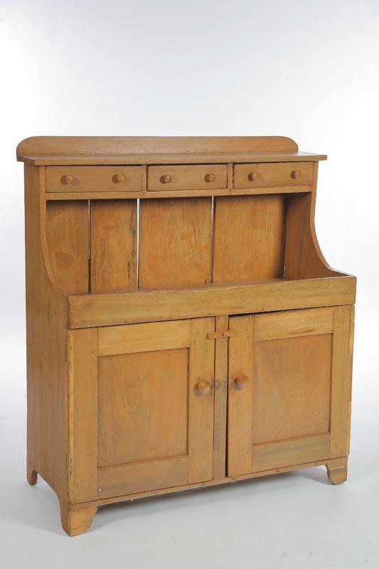 Appraisal: DRYSINK Pine with three drawers at the top and two