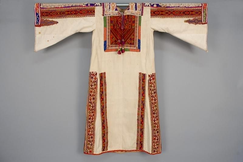 Appraisal: EMBROIDERED PALESTINIAN CAFTAN MID th C Natural cotton having wizard